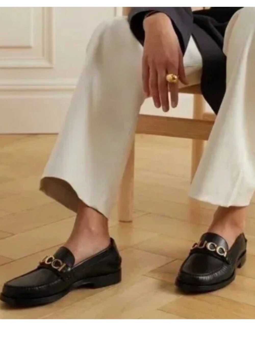 Gucci Cara Gold Logo Black Leather Men Loafers Shoes
Size 9